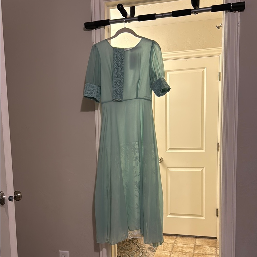 Mint Green Short Sleeve Crew Neck Sundress with belt for Weddings